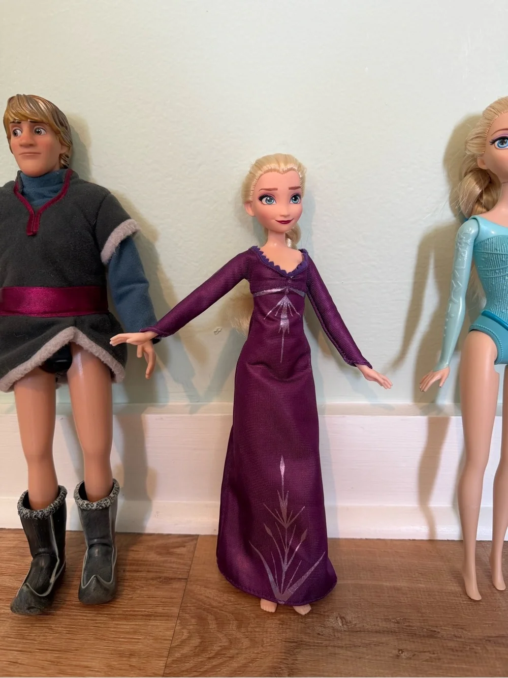 Disney FROZEN 2/Kristoff and 2/Elsa Dolls Character Sets - Purple & Teal